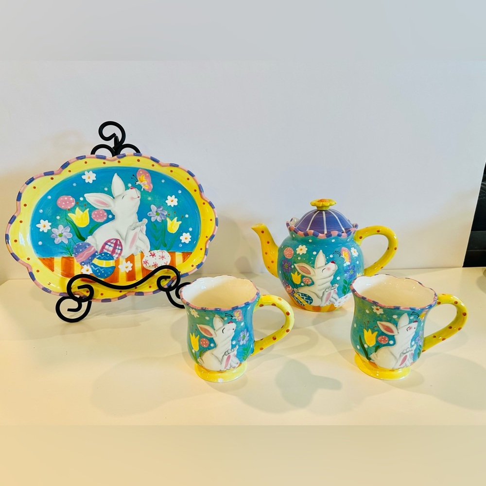 Five-Piece Set of Ceramic Easter/Spring Decor